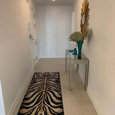Apartment Casa Casu: Beachfront With Sea Views And Dual Pools Estepona
