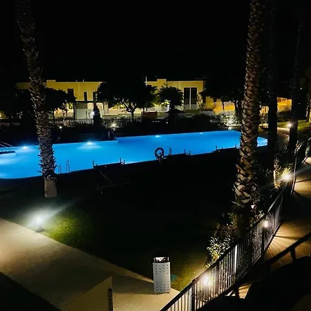 Apartment Casa Casu: Beachfront With Sea Views And Dual Pools *